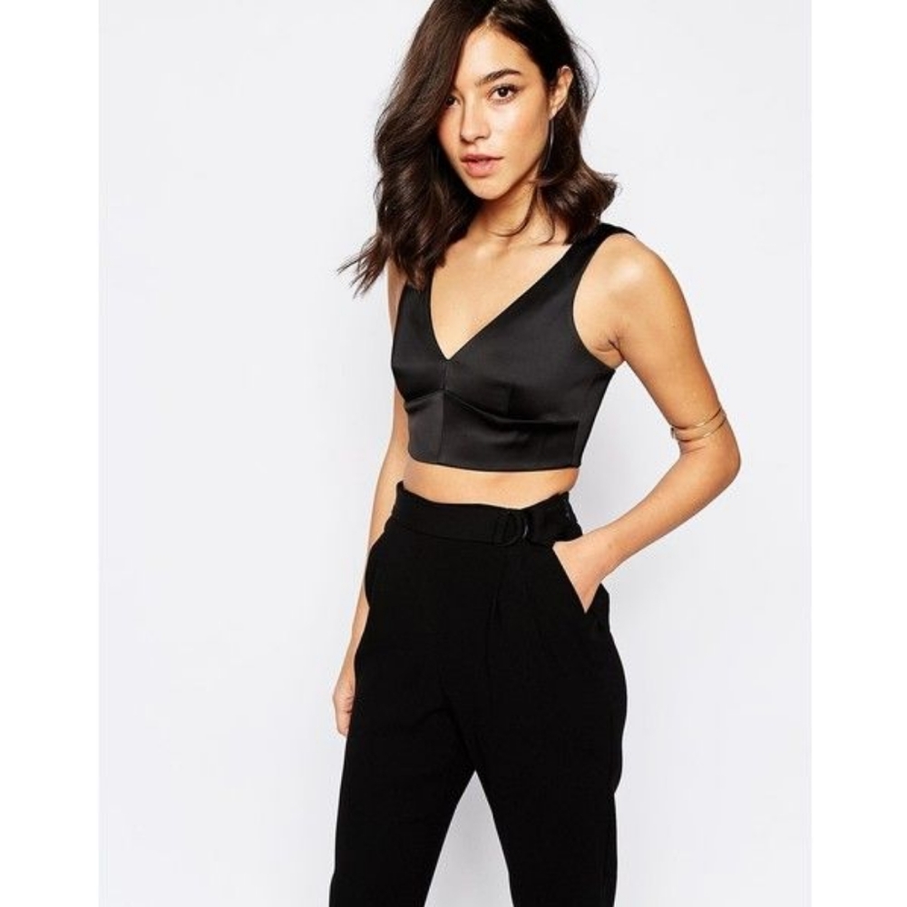 3/15 SALE NWT Satin Crop Too Warehouse